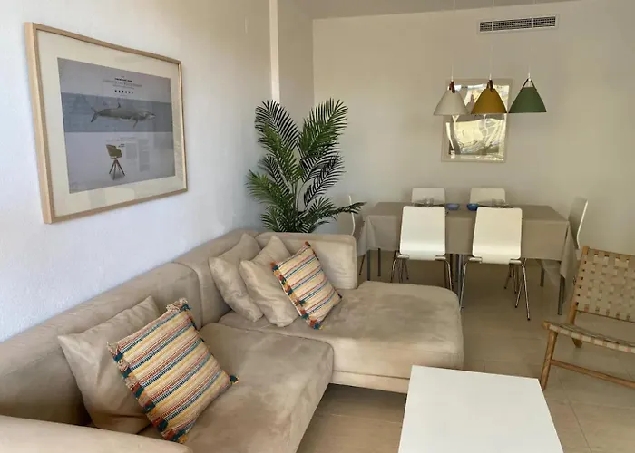 ¡Precioso Apartamento En 1 Linea Con Piscina!
