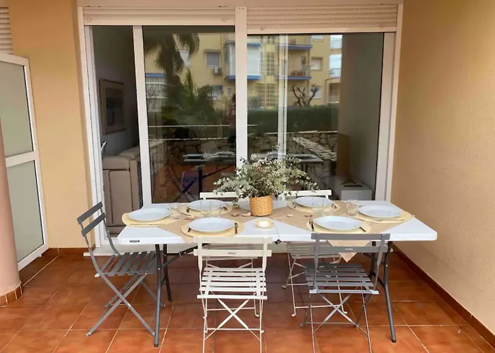 ¡Precioso Apartamento En 1 Linea Con Piscina!