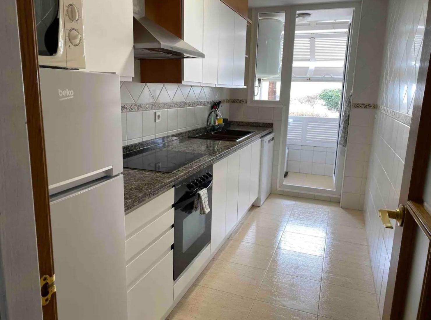 ¡precioso En 1 Linea Con Piscina! *